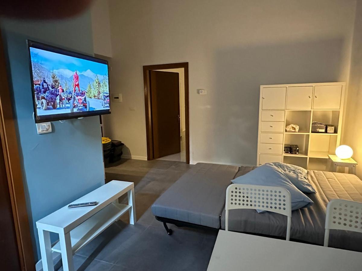 Casa Susanna - Delizioso Piano Terra, Centralissimo, Superservito, Tranquillo, Appena Fuori Ztl Parcheggio Libero Terni Eksteriør billede