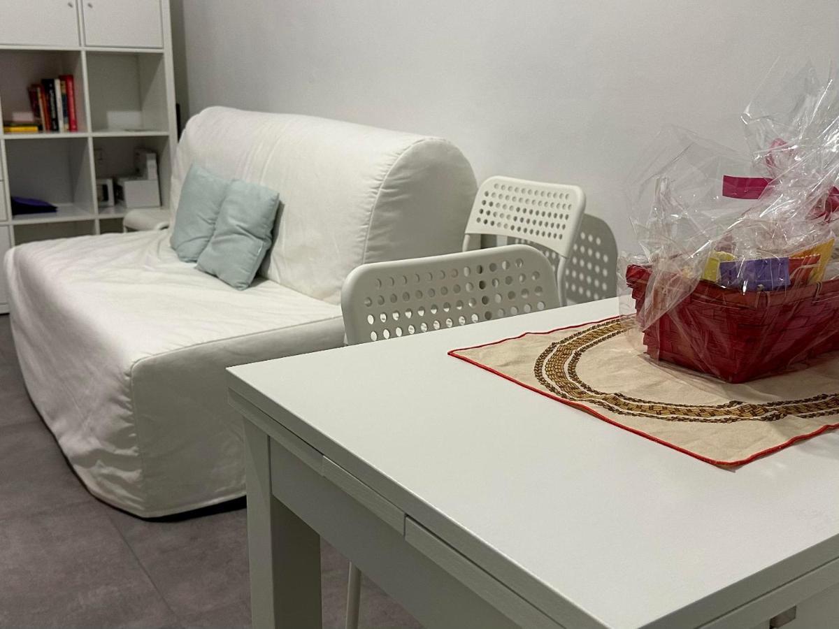 Casa Susanna - Delizioso Piano Terra, Centralissimo, Superservito, Tranquillo, Appena Fuori Ztl Parcheggio Libero Terni Eksteriør billede